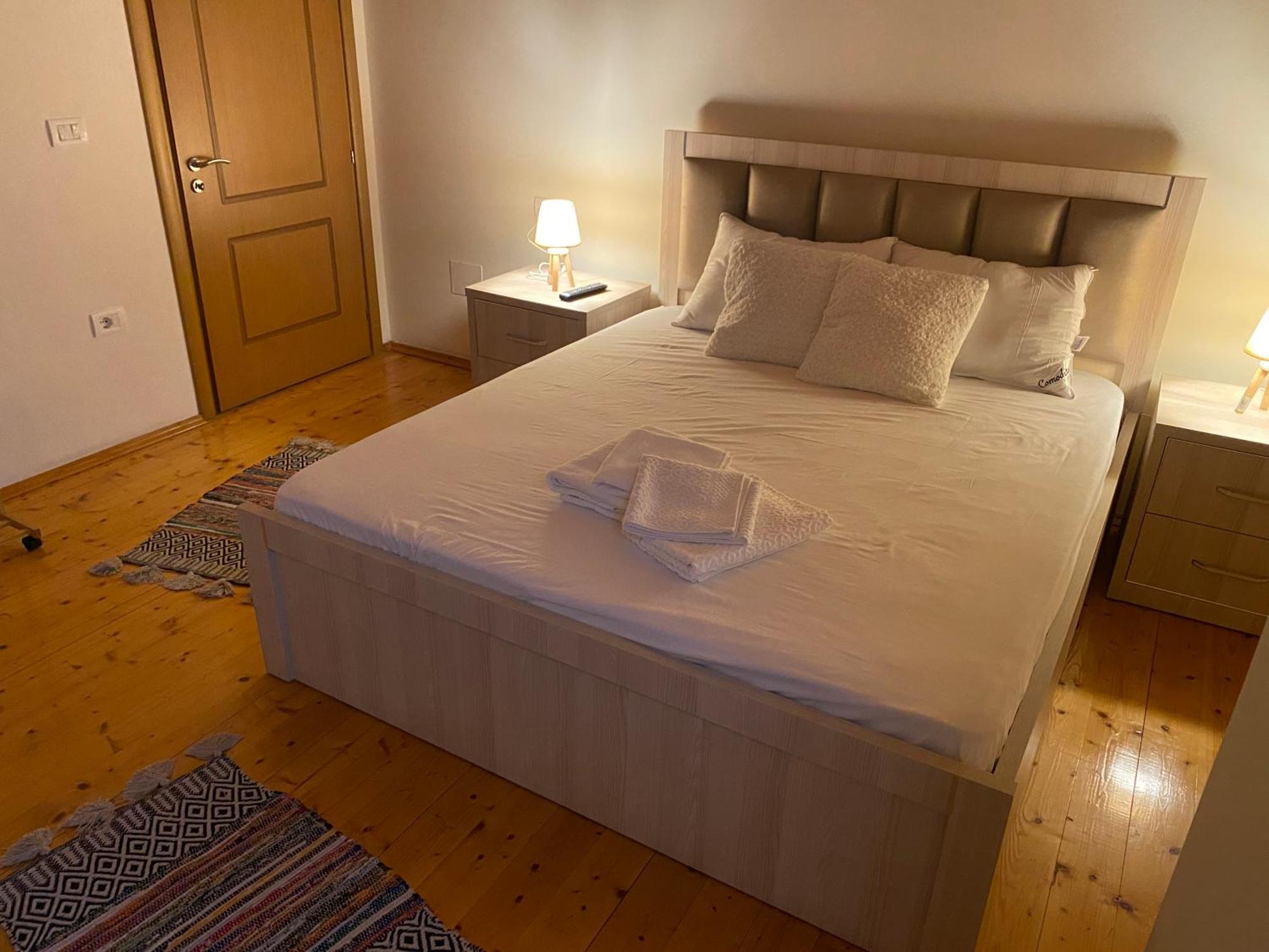 Villa Berat Eksteriør billede