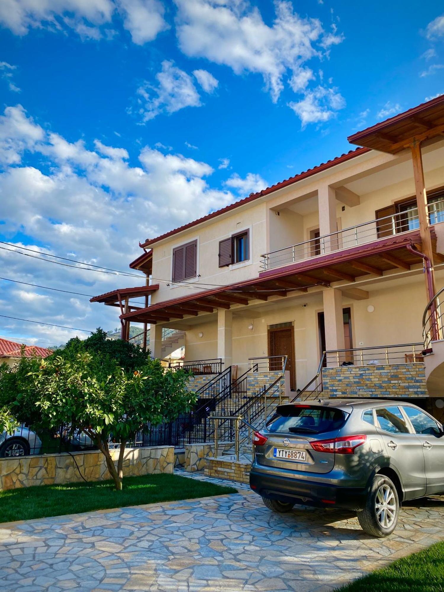 Villa Berat Eksteriør billede