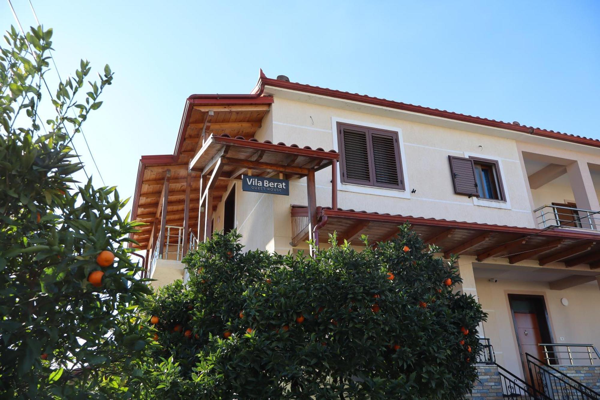 Villa Berat Eksteriør billede